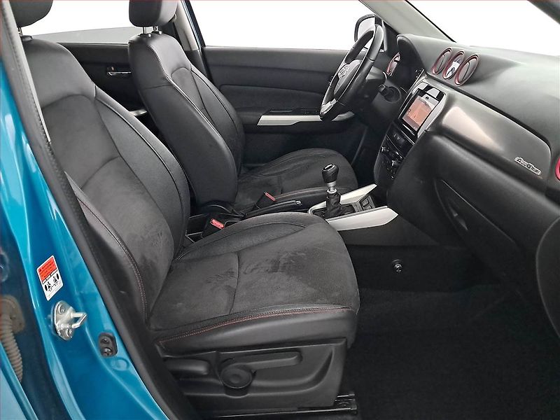 Suzuki Vitara (2018) Premium 1.4 BoosterJet, 4X4 - fotka 9 z 21