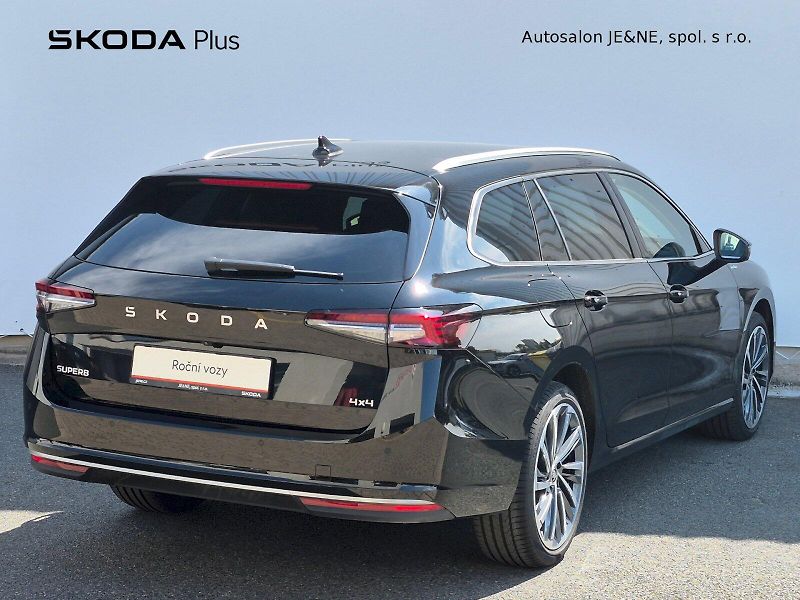 Škoda Superb (2025) Laurin & Klement 2.0 TDI 142kW - fotka 2 z 35