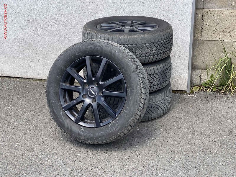 Škoda Karoq (2018) 1.5 TSi, Ambition, DSG, TZ - fotka 20 z 20
