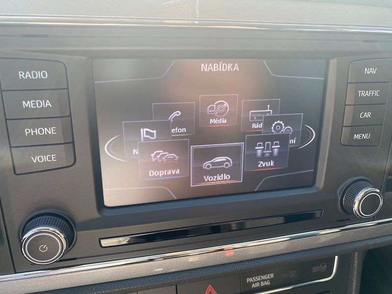Seat Leon (2013) 1.8 TSi 132kW - fotka 13 z 39