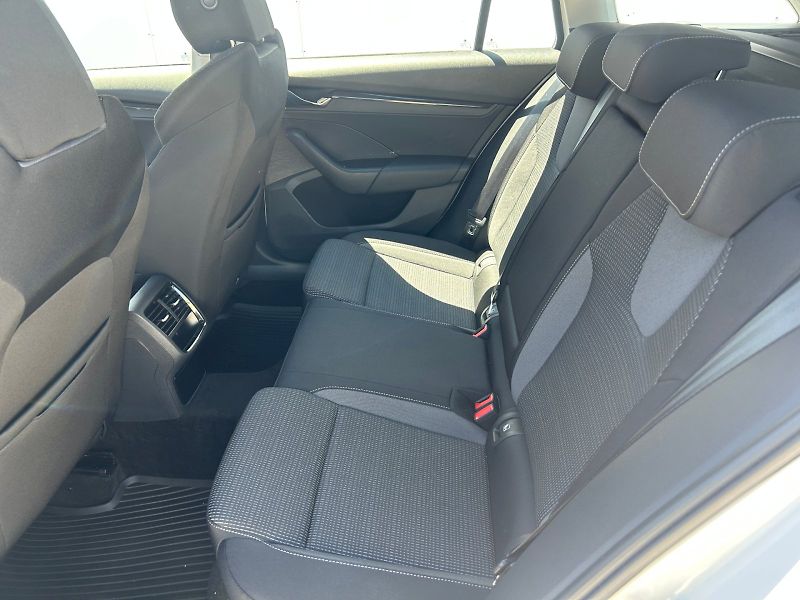 Škoda Octavia (2022) COM AMB TD 85/2.0 A7F - fotka 12 z 26