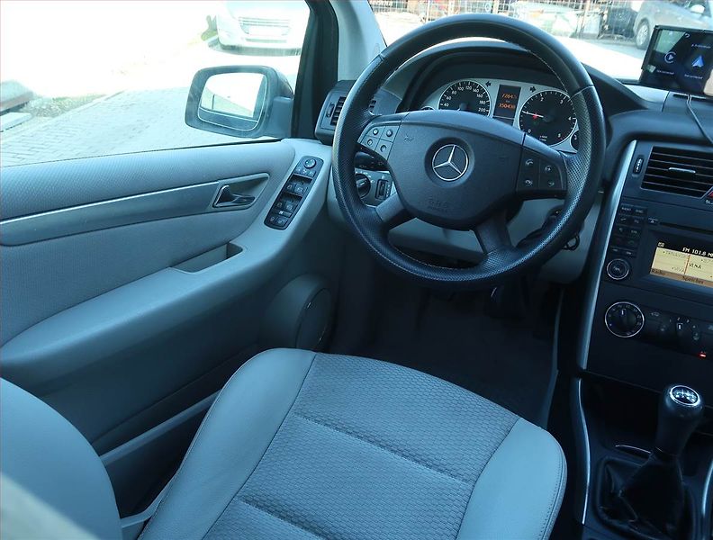 Mercedes-Benz Třídy B (2011) B 180 CDI - fotka 7 z 15