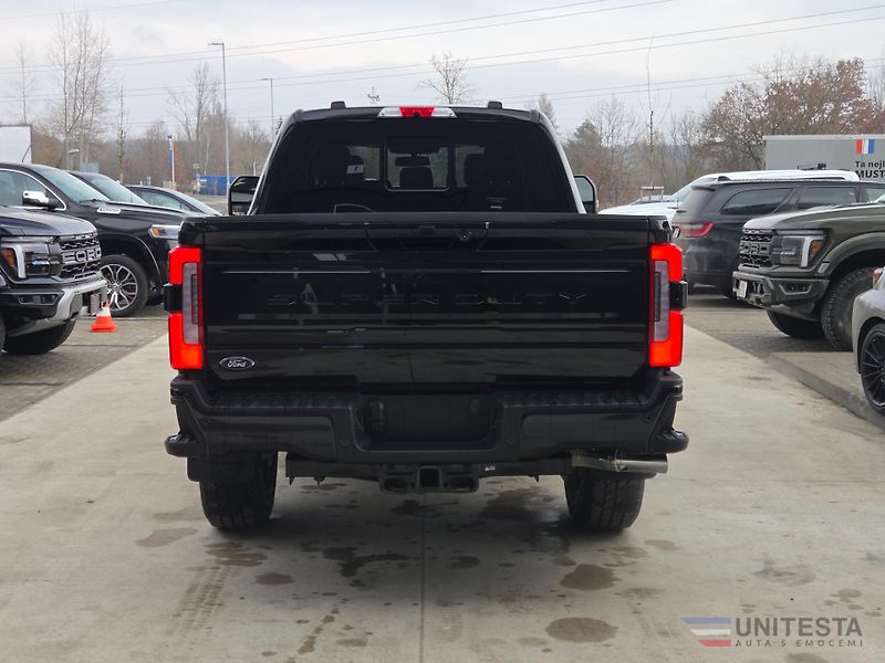 Ford Ostatní (2026) Ford F350 Platinum gooseneck  - fotka 4 z 9