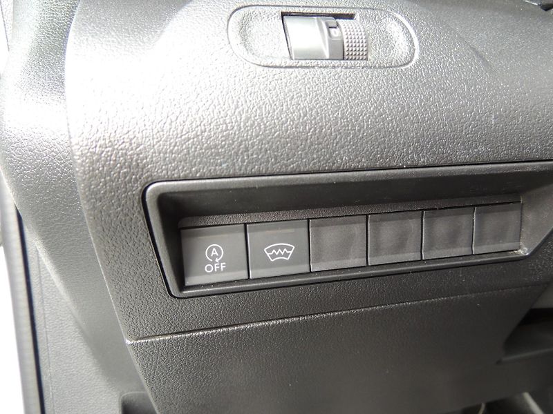 Peugeot Partner (2021) 1.2i,81kw,ČR,1majitel,59000km - fotka 21 z 46