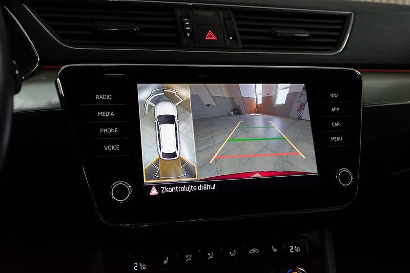 Škoda Superb 2.0TDI L&K*4xVÝHŘEV*DPH*ČR 1.M - fotka 27 z 49