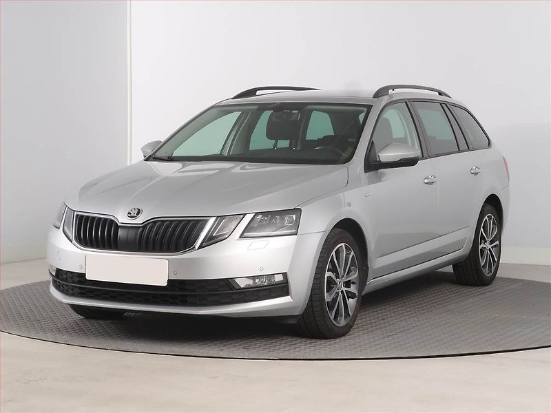 Škoda Octavia (2019) Style 2.0 TDI, Automat, Navi - fotka 2 z 17