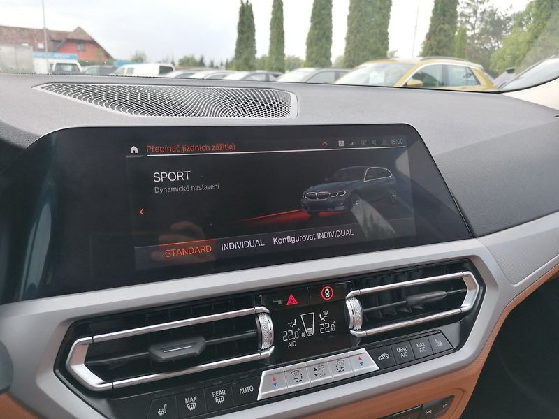 BMW Řada 3 (2022) 2.0 318IA 115kW Kůže - fotka 21 z 36
