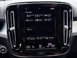 Volvo XC40 T2 FWD // CORE // PANORAMA - náhled 25