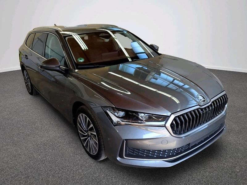 Škoda Superb Combi 2,0TDi 110kw DSG L&K 18A - fotka 2 z 12