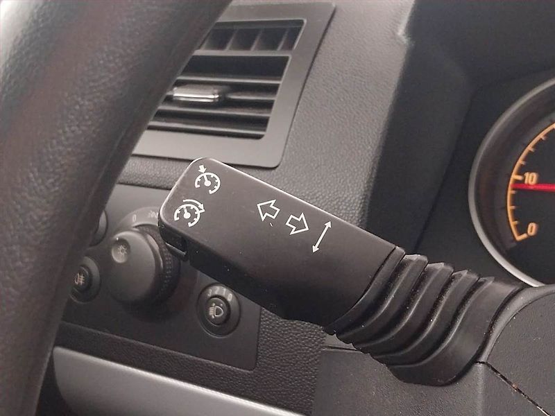 Opel Zafira (2007) 1.9 CDTI, po STK - fotka 16 z 20