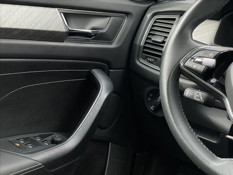Škoda Kodiaq 2,0 TDI DSG Style NAVI+ACC+LED - fotka 15 z 24