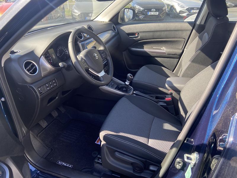 Suzuki Vitara 1.4 BoosterJet 81kW Premium Al - fotka 10 z 21