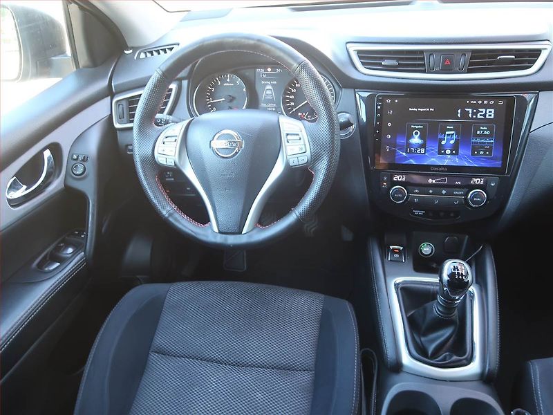 Nissan Qashqai (2015) Acenta 1.6 DIG-T, LPG - fotka 7 z 17