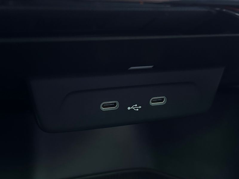 Škoda Fabia 1.0TSi Monte Carlo 116PS Bi-LE - fotka 34 z 42