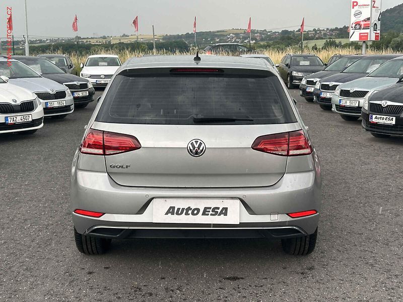 Volkswagen Golf (2018) 1.5 TSi, servis.kniha - fotka 5 z 18