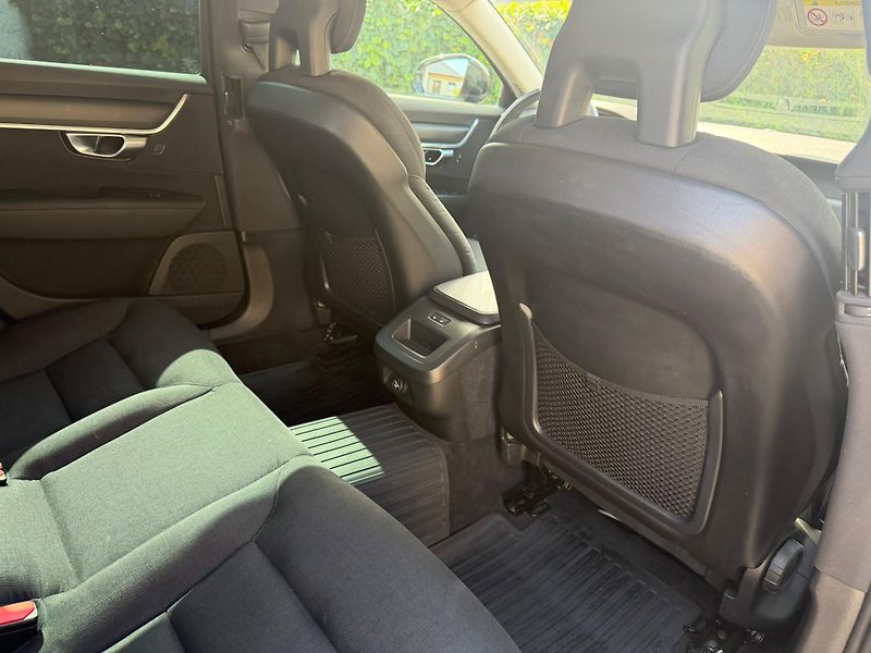 Volvo V90 (2018) Volvo V90 T4 2.0 Automat BA - fotka 8 z 18
