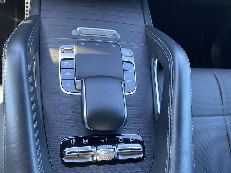 Mercedes-Benz GLS GLS 580 4M AMG E-ACTIVE - fotka 27 z 28