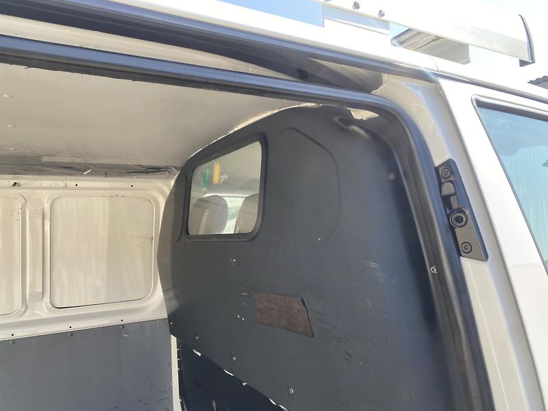 Volkswagen Transporter 2.0TDi 105PS 0%KOROZE DPH AC!! - fotka 122 z 165