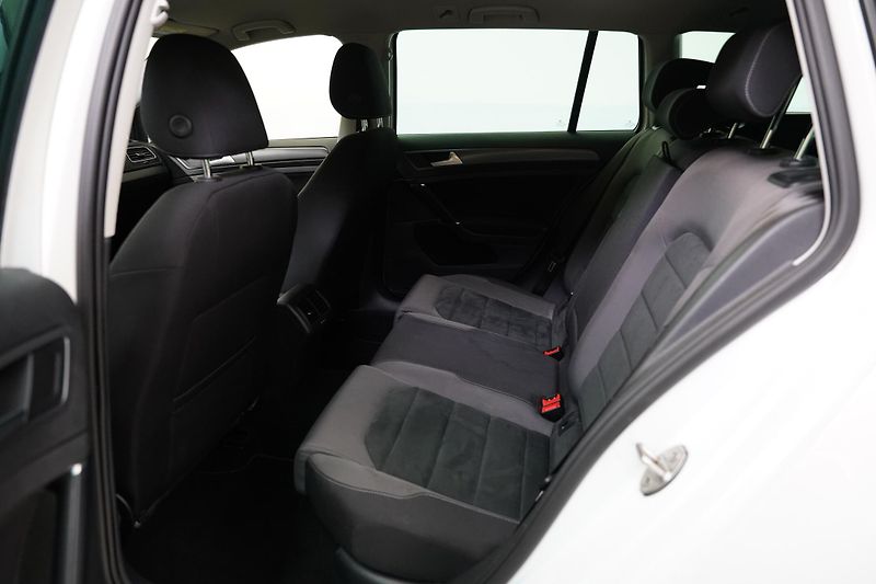 Volkswagen Golf - fotka 25 z 26