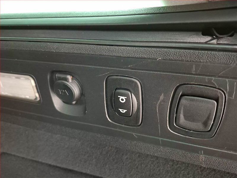 Citroën C5 (2011) 2.0 HDi, po STK, jezdí výborně - fotka 19 z 19