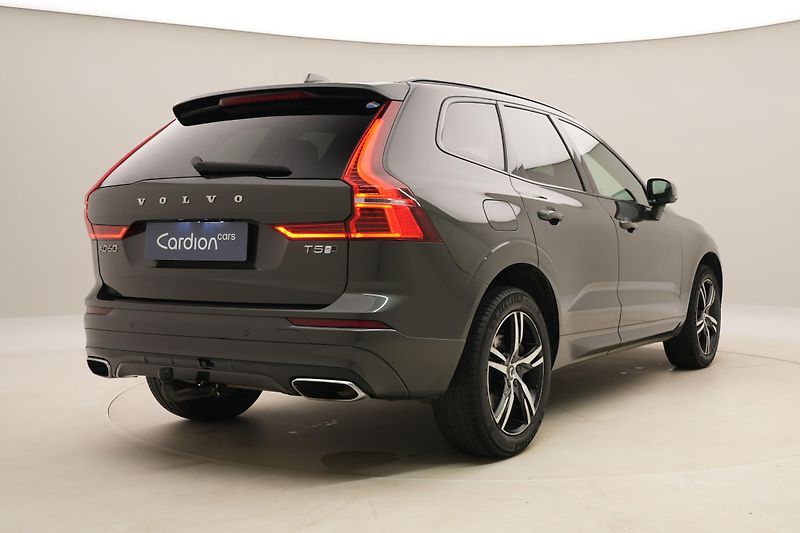 Volvo XC60 T5 AWD R-DESIGN AUT CZ - fotka 12 z 46