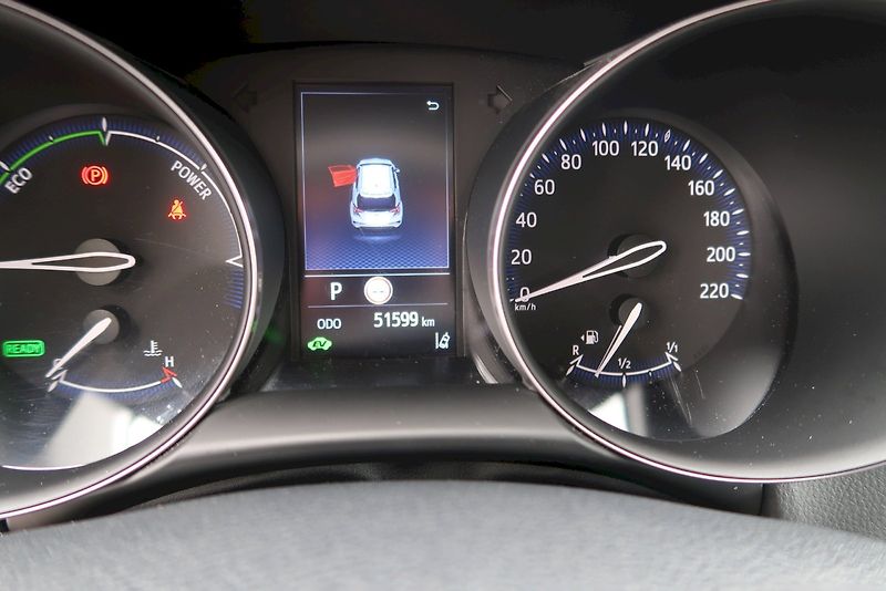 Toyota C-HR (2022) 1,8 E-CVT /90 kW COMFORT - fotka 15 z 24