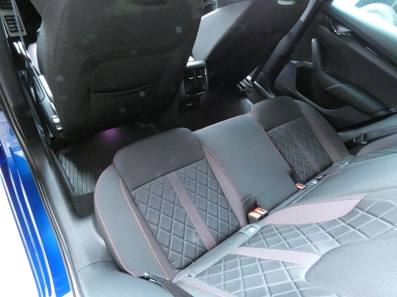 Škoda Octavia (2023) RS 2.0 TDI 147KW DSG - fotka 24 z 29