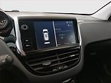 Peugeot 2008 (2018) 1.2 PureTech, Automat - náhled 13