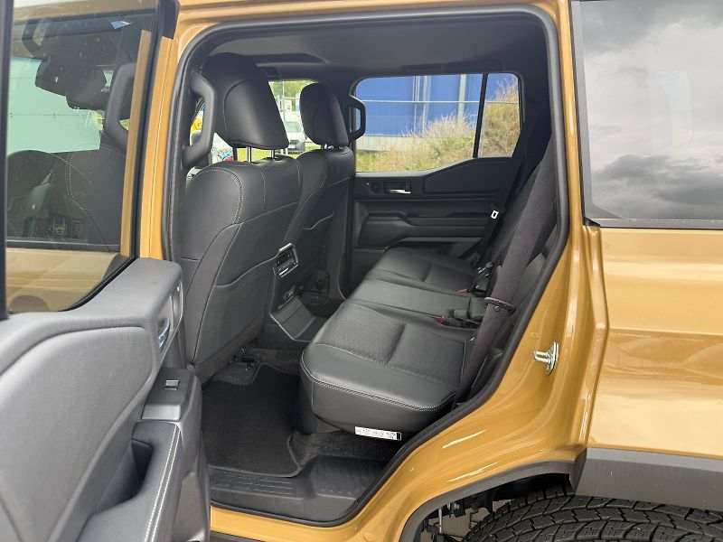 Toyota Land Cruiser 2.8 D-4D 6AT Executive MHEV AW - fotka 25 z 30