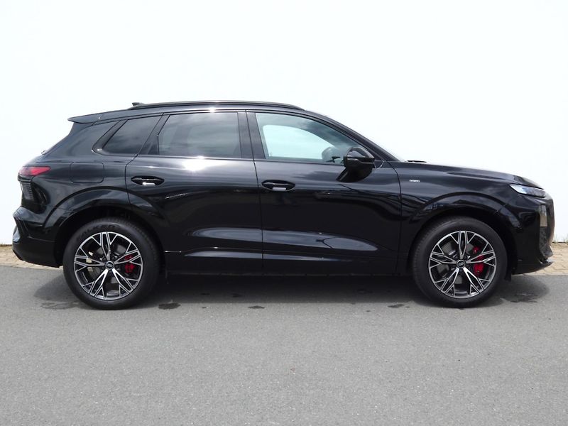Audi Q3 (2026) S-Line e-hybrid 200 kW - fotka 3 z 29