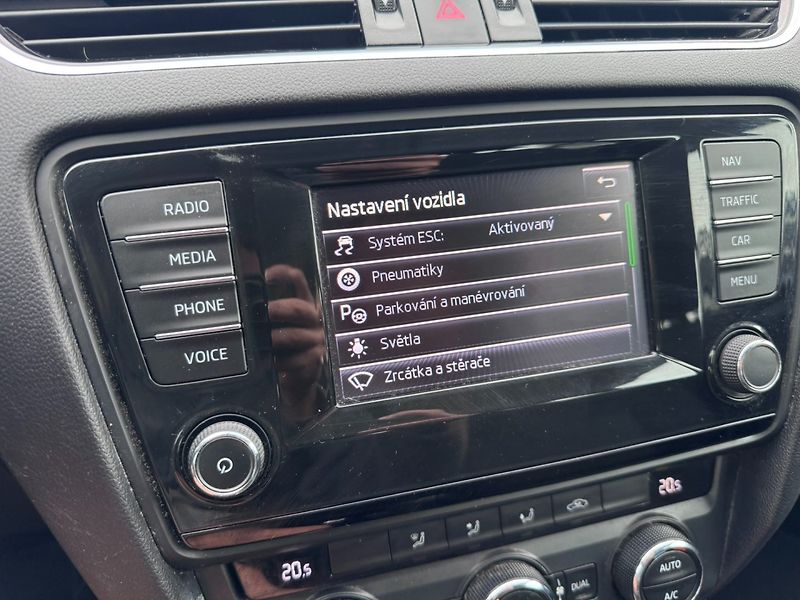 Škoda Octavia (2014) 1,6 TDI 77 KW STK - fotka 33 z 49
