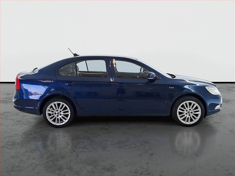 Škoda Octavia (2011) Laurin&Klement 1.8 TSI - fotka 6 z 22