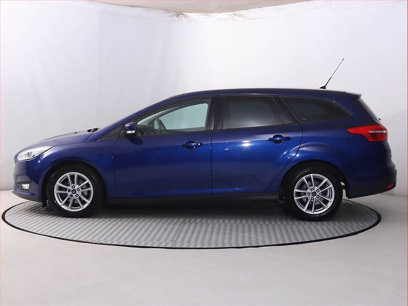 Ford Focus (2016) 1.0 EcoBoost, Serv.kniha - fotka 3 z 16