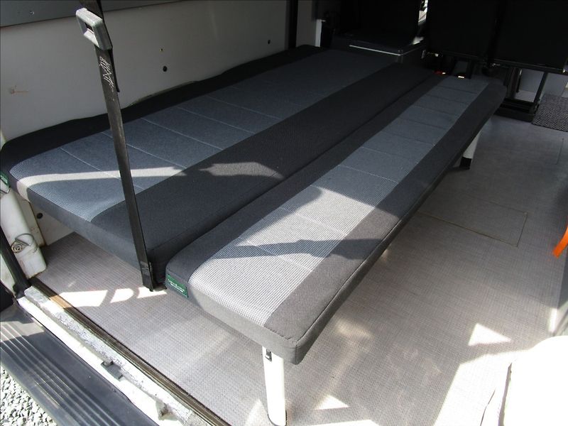 Peugeot Boxer 2.2HDi, Obytný, 5 míst - fotka 54 z 67