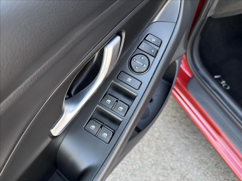 Hyundai i30 1,5 T DCT  WG FL Family Climat - fotka 10 z 25