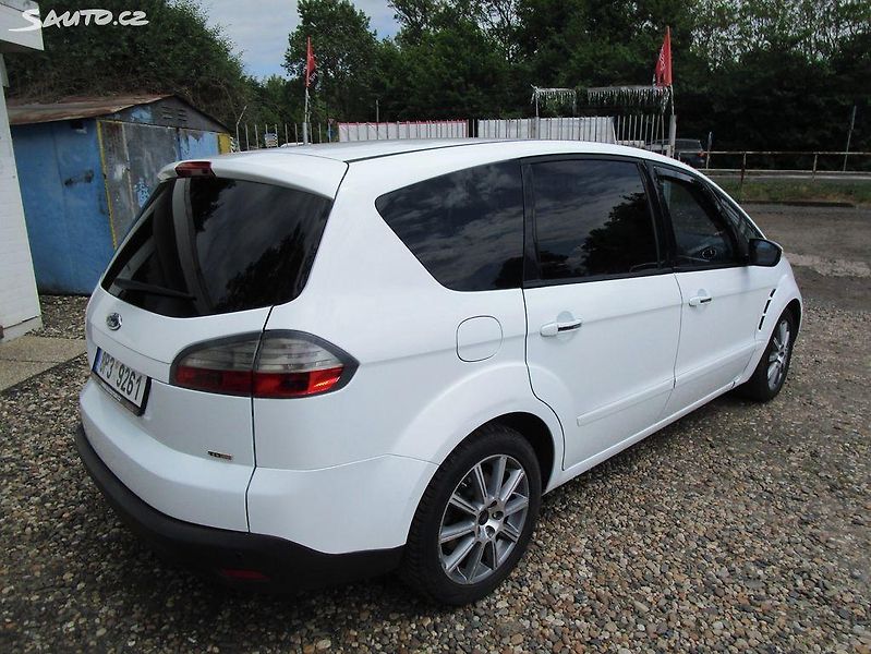 Ford S-MAX (2009) 2,0TDci-103KW-AUTOMAT - fotka 4 z 17