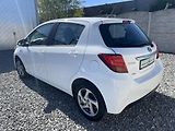 Toyota Yaris 1.5i 16v HYBRID 142TKM TOP 1A! - náhled 13