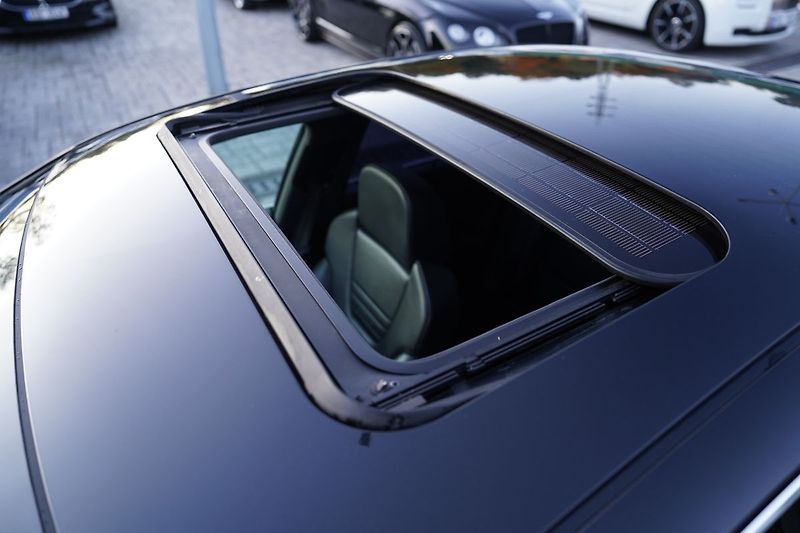Audi S4 B7 V8 253kW/BOSE/RECARO/MAX VÝ - fotka 42 z 50