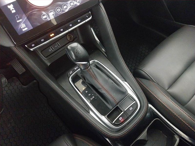 MG ZS (2022) 1.0 Turbo, Automat, ČR,1.maj - fotka 13 z 21