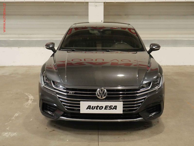 Volkswagen Arteon (2020) 2.0TSi, ČR, DSG, LED - fotka 2 z 22