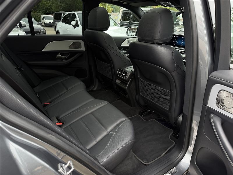 Mercedes-Benz GLE 350de AMG 4Matic Vzduch - fotka 28 z 33