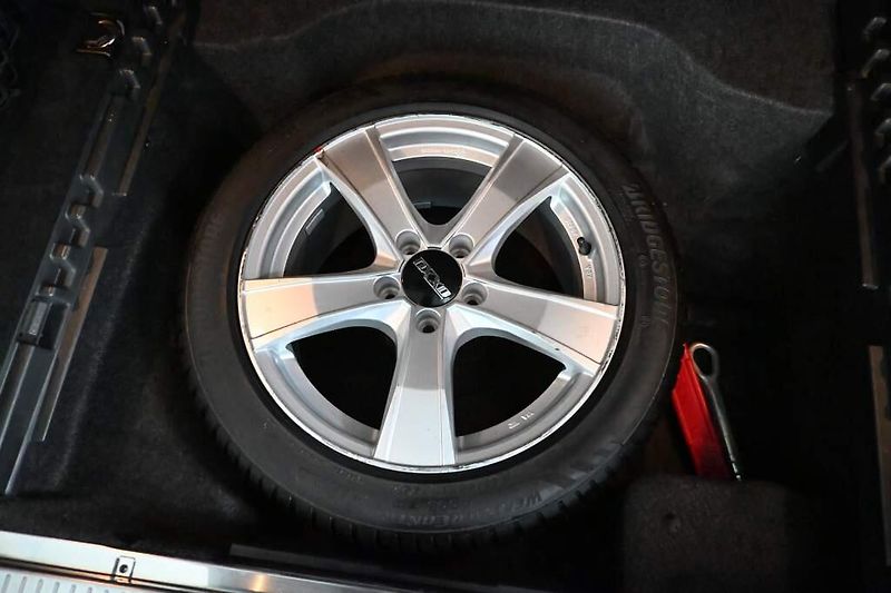 Mercedes-Benz Třídy E (2012) 2.2 220 T 7G-TRONIC Avantgarde - fotka 29 z 30