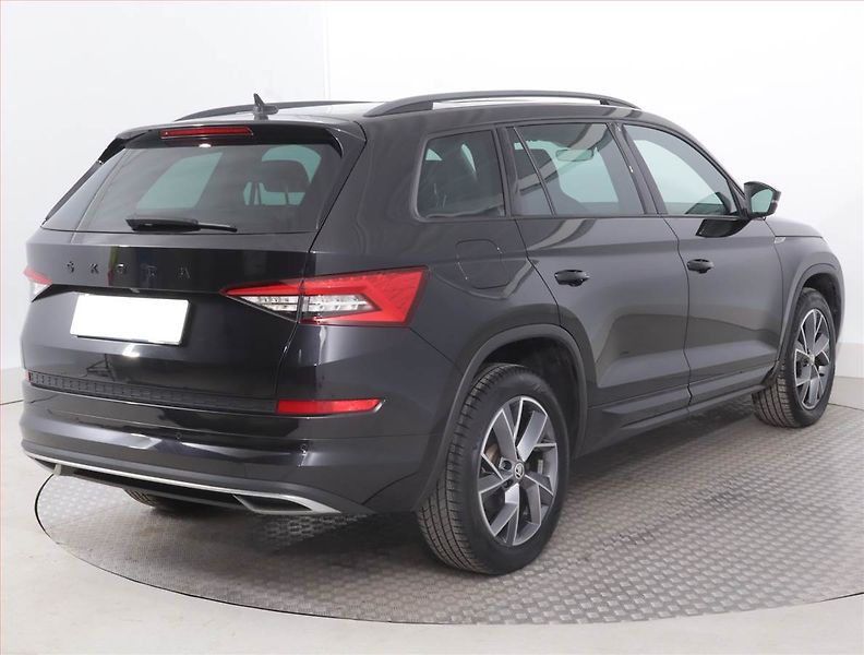 Škoda Kodiaq (2021) Sportline 1.5 TSI - fotka 5 z 18