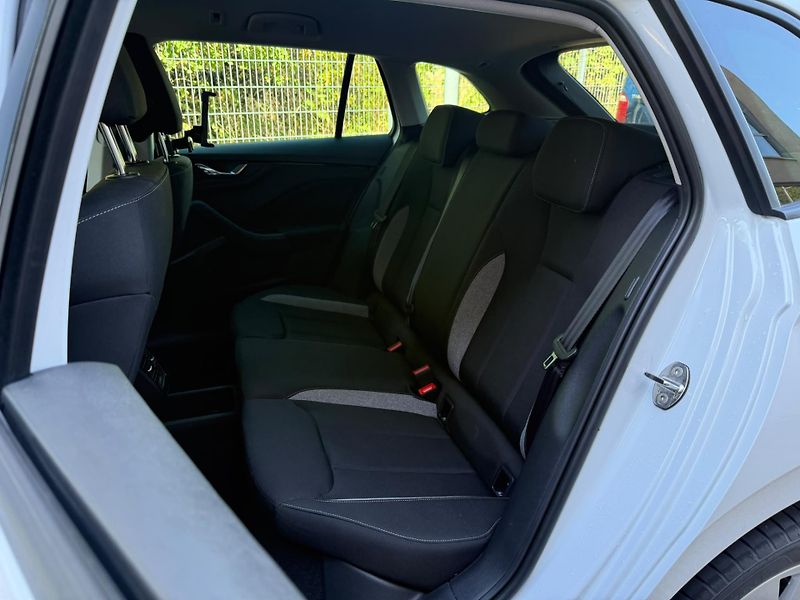 Škoda Scala Selection 1.0 TSI 85kW - fotka 20 z 25