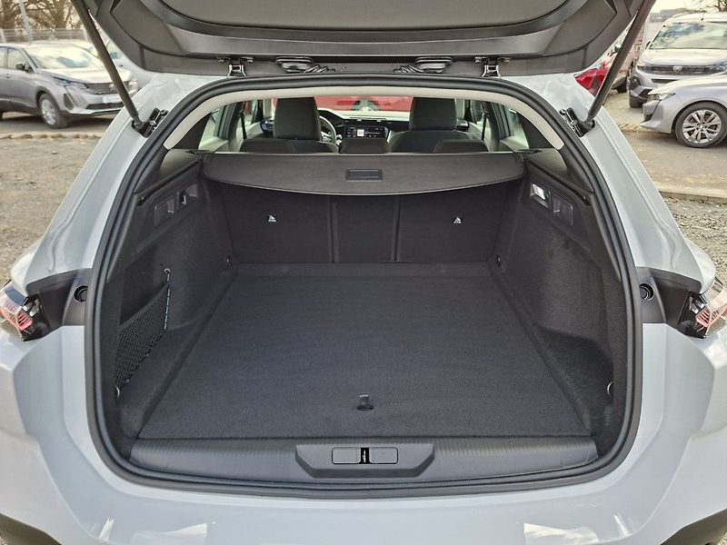 Peugeot 308 (2026) SW STYLE Hybrid 145 e-DCS6 - fotka 5 z 25