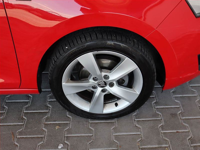 Škoda Rapid (2018) 1.0 TSI, Tempomat - fotka 14 z 21