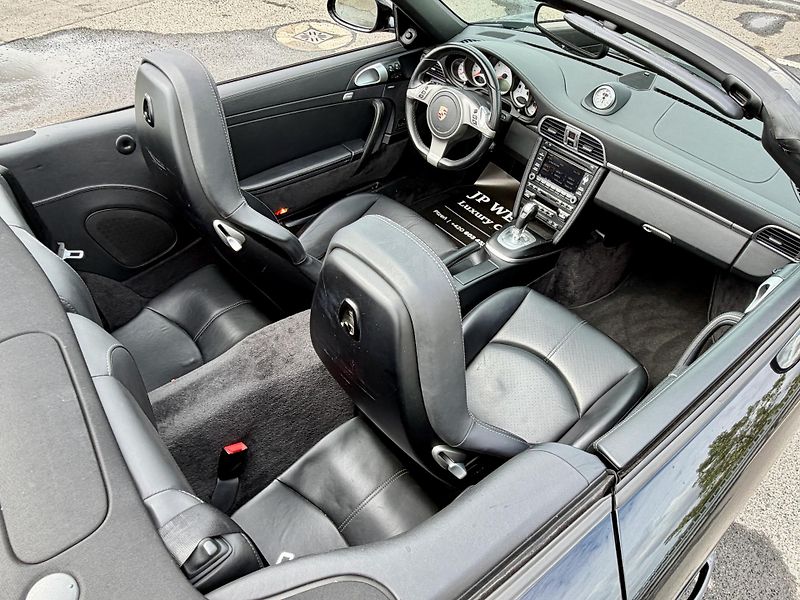Porsche 911 (2008) S Cabrio 3.8 PDK 997.2 SportCh - fotka 20 z 67