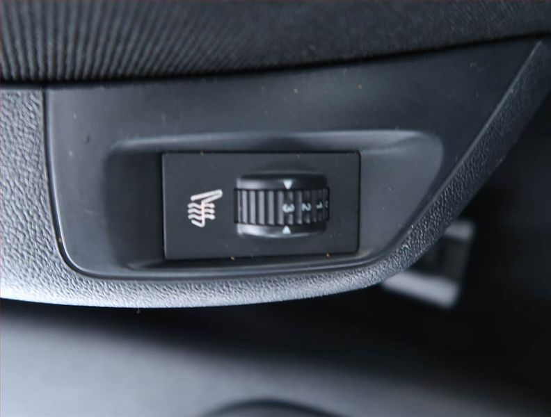 Citroën C5 (2014) 1.6 HDi, nová STK, slušný stav - fotka 17 z 18