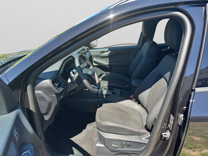 Ford Kuga (2026) ST-Line X 2.5 HEV 134 kW, auto - fotka 9 z 15