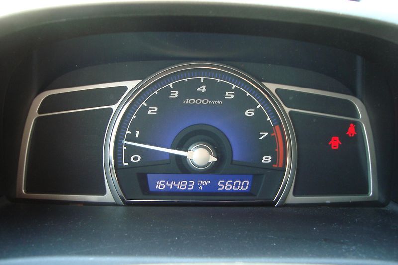 Honda Civic (2010) 1.8 i-vtec,ČR,1.Maj.Pra.servis - fotka 62 z 66